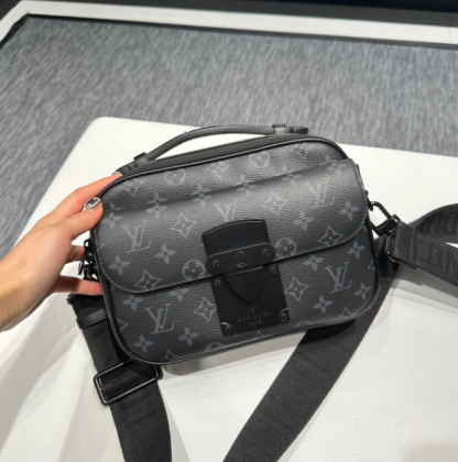 【モダン★エレガント】ルイヴィトン Sロック・スリングバッグ